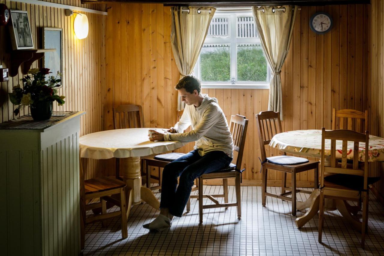 Ósar Hostel Tjörn Exteriör bild